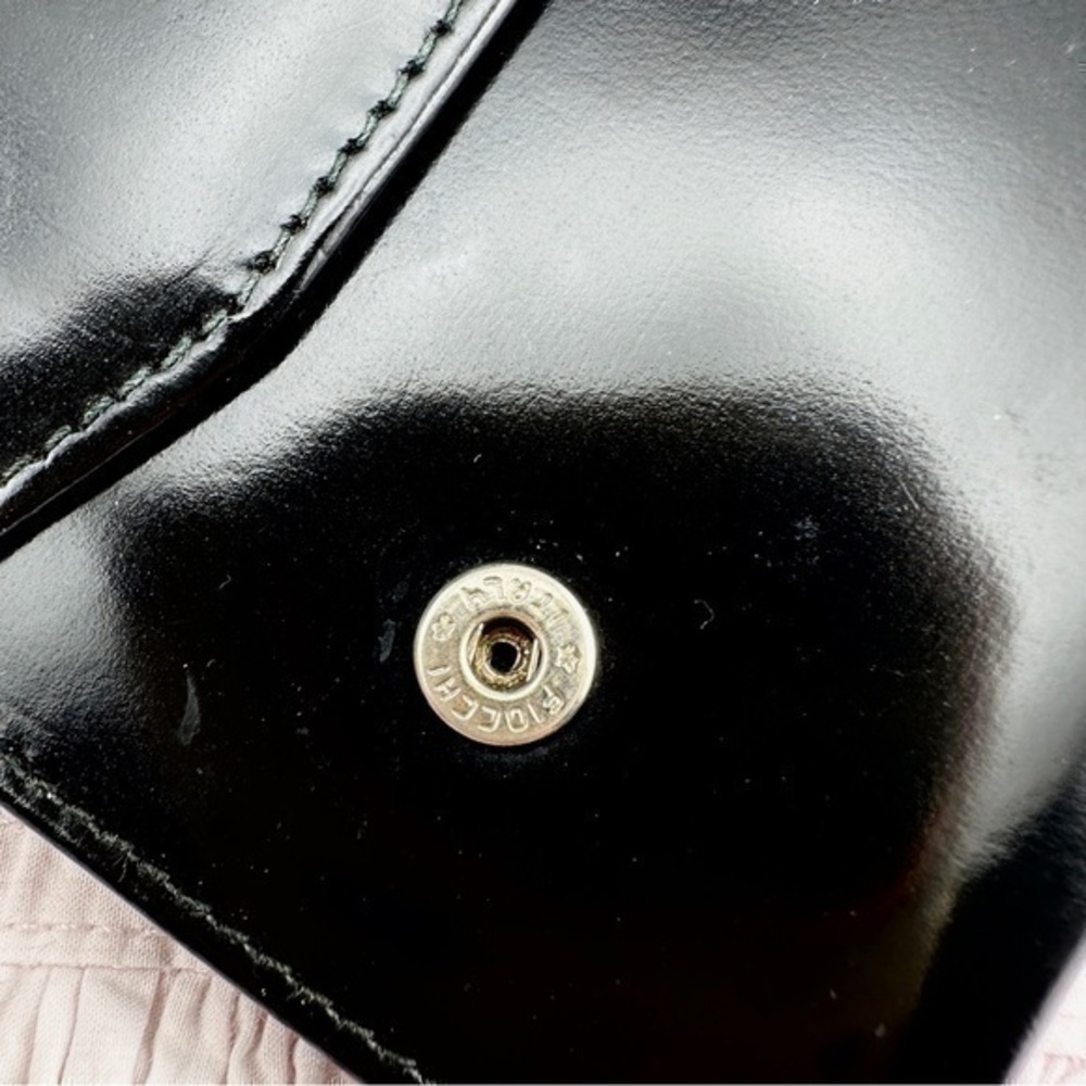 EXCELLENT CONDITION Prada wallet in black. - Picture 5 of 15